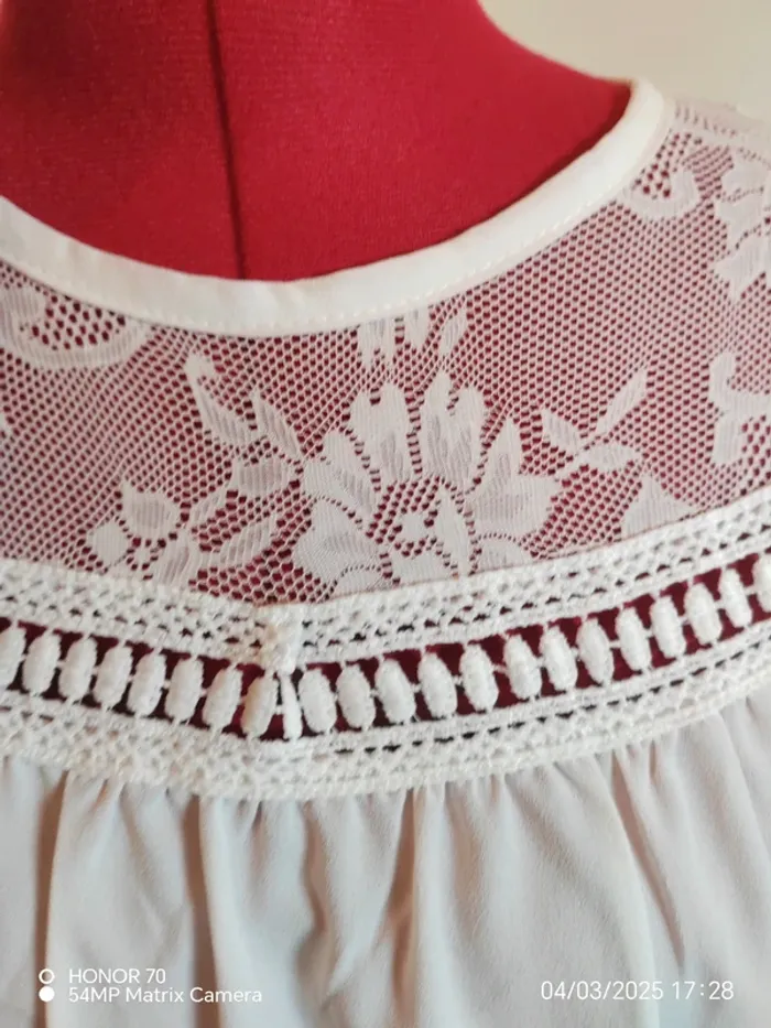 T shirt dentelle - photo numéro 4