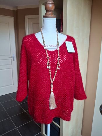 Pull rouge maille ajourée neuf