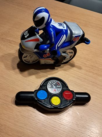 Ma première moto radiocommandée