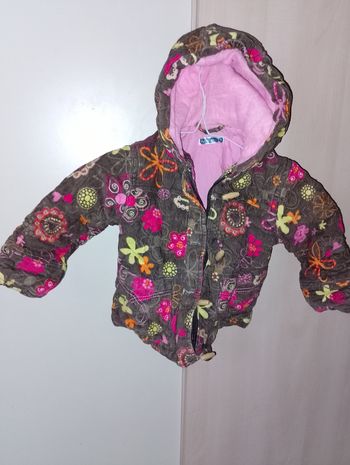 Manteau fleuri barbouillage 12 mois