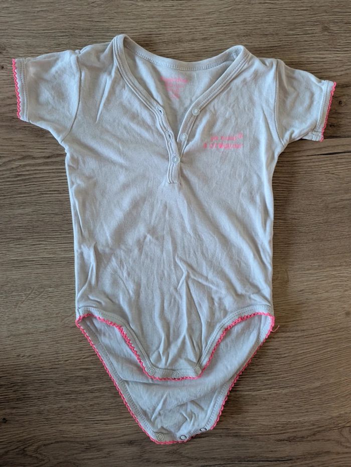 Lot de 9 bodies manches courtes Taille 18 mois - photo numéro 16