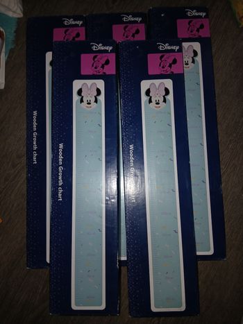 Toise murale disney minnie en bois neuve