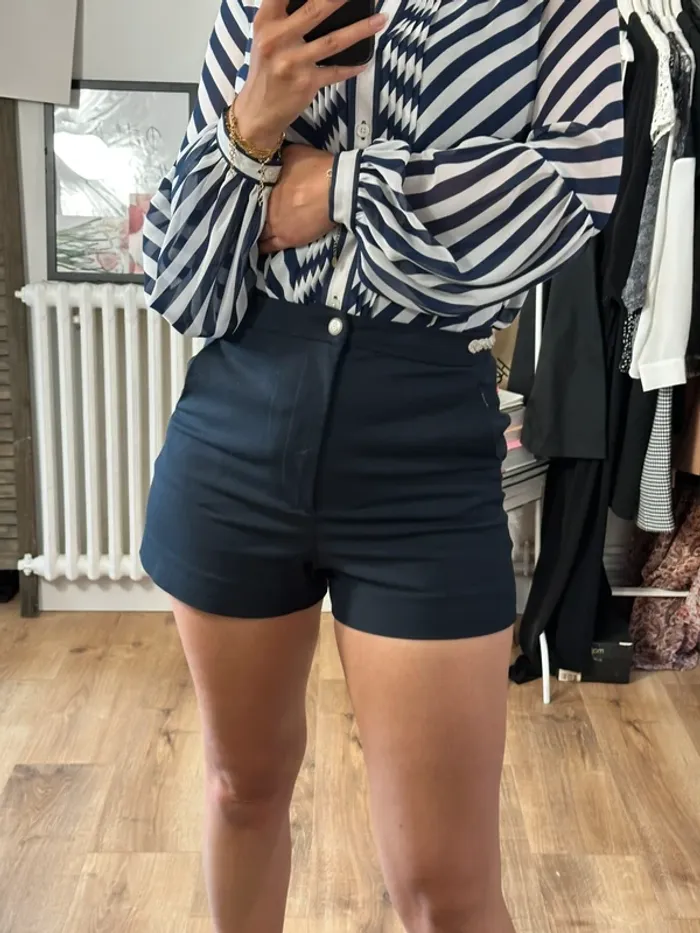 Short Naf Naf bleu marine taille 36