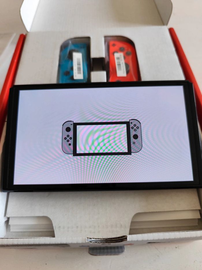 Console Nintendo switch OLED rouge bleu néon garantie - photo numéro 5