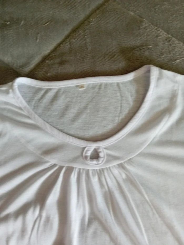 T-shirt taille L /XL - photo numéro 2