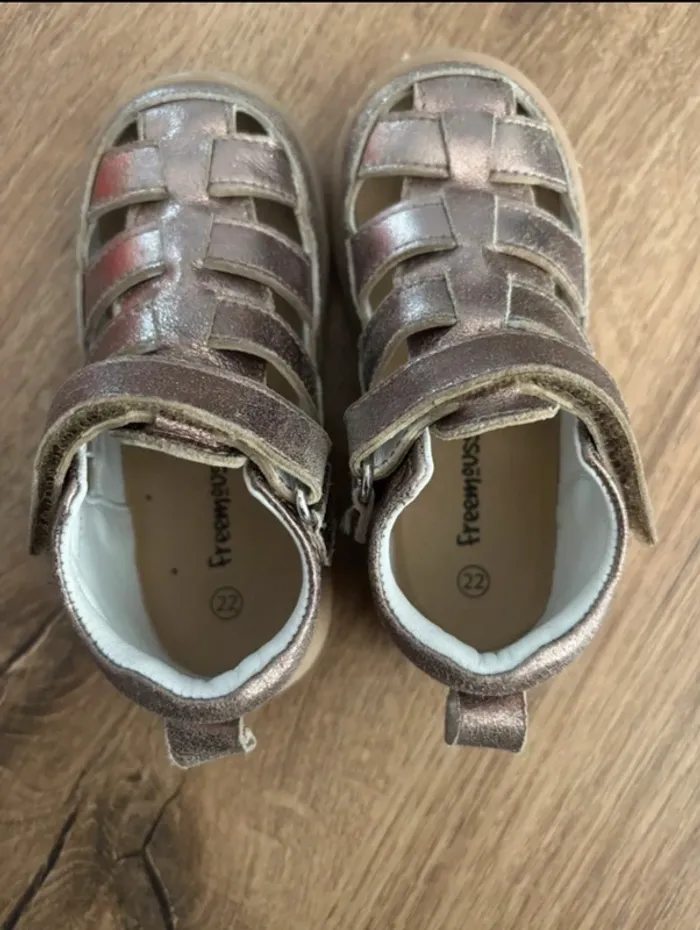 Chaussures 22 - photo numéro 4