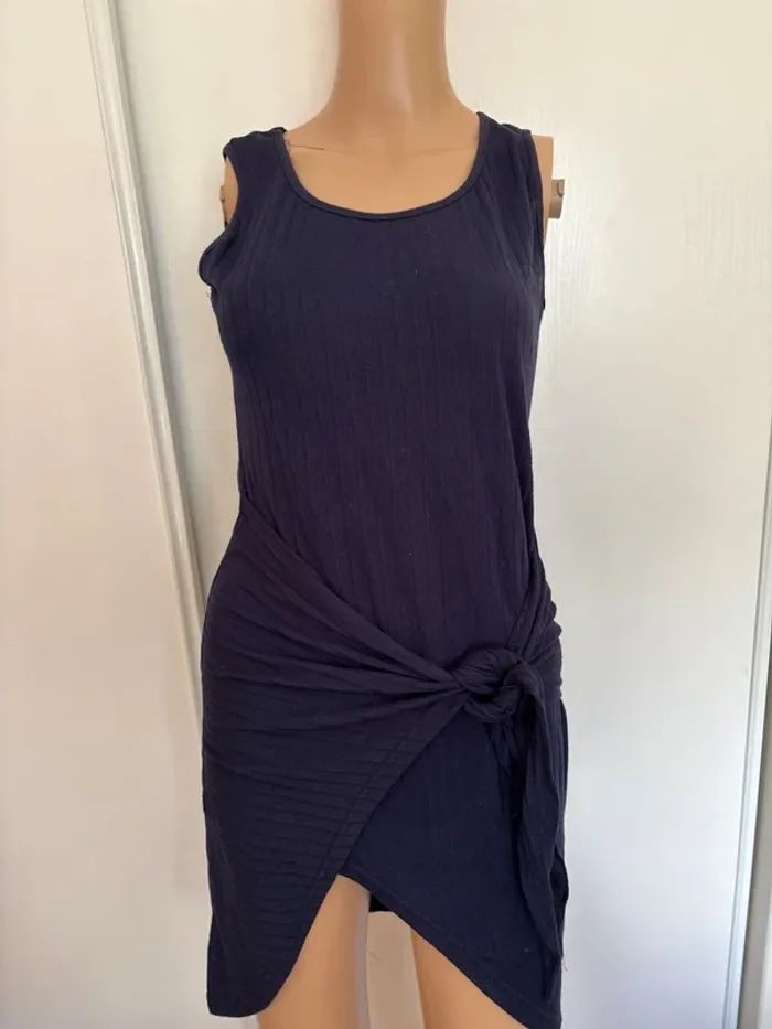 🛑robe bleu marine🛑T.36/38 - photo numéro 3
