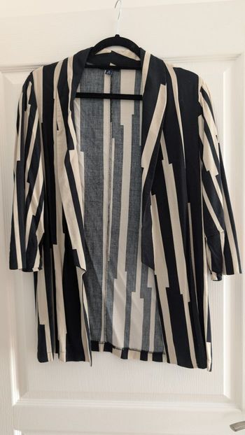 🤍 Blazer fluide rayé beige & noir KIABI – Taille 38 – Chic & tendance 🤍
