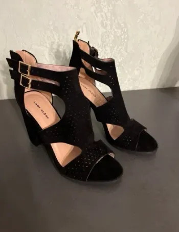 Chaussures hauts talons noires