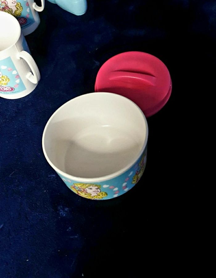 Lot dînette Barbie de 1983 - photo numéro 3