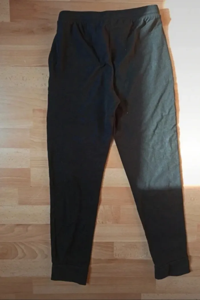 Jogging noir Decathlon domyos 12 ans
#lama20212_12ansJogging noir Decathlon domyos 12 ans - photo numéro 3