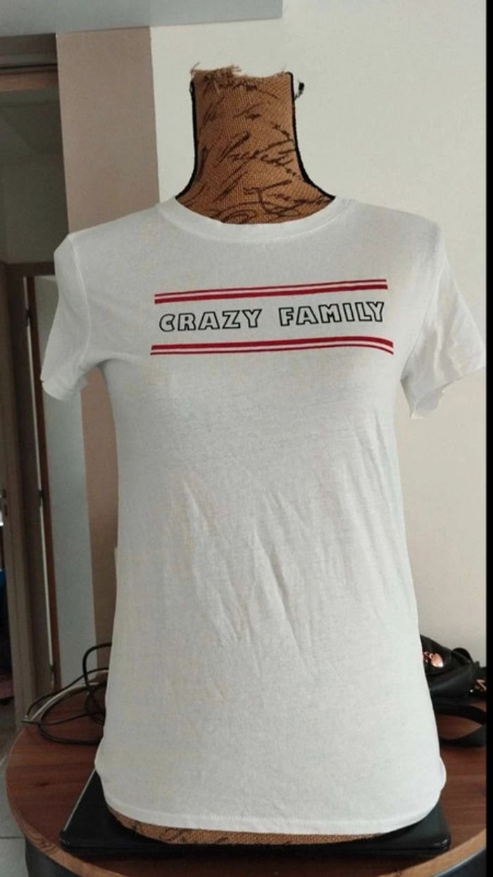 Tee shirt Kiabi taille XS blanc avec écritures - photo numéro 2