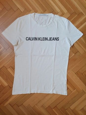 T-shirt : Clavin Klein Jean