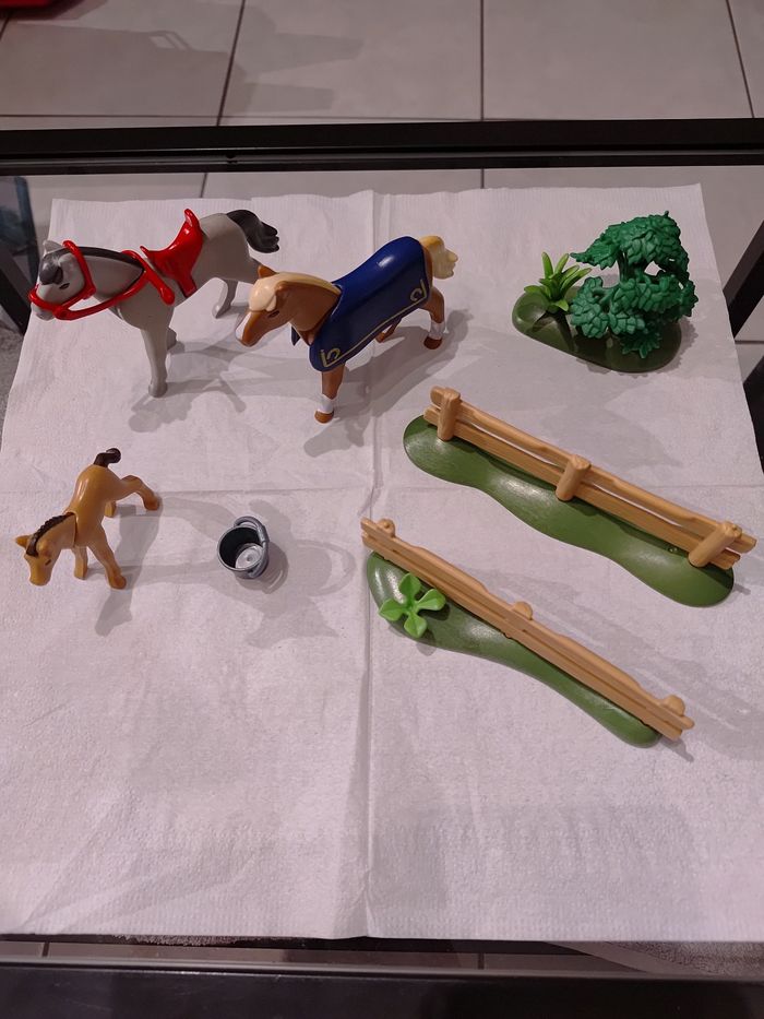 Famille de chevaux  Playmobil n°4188