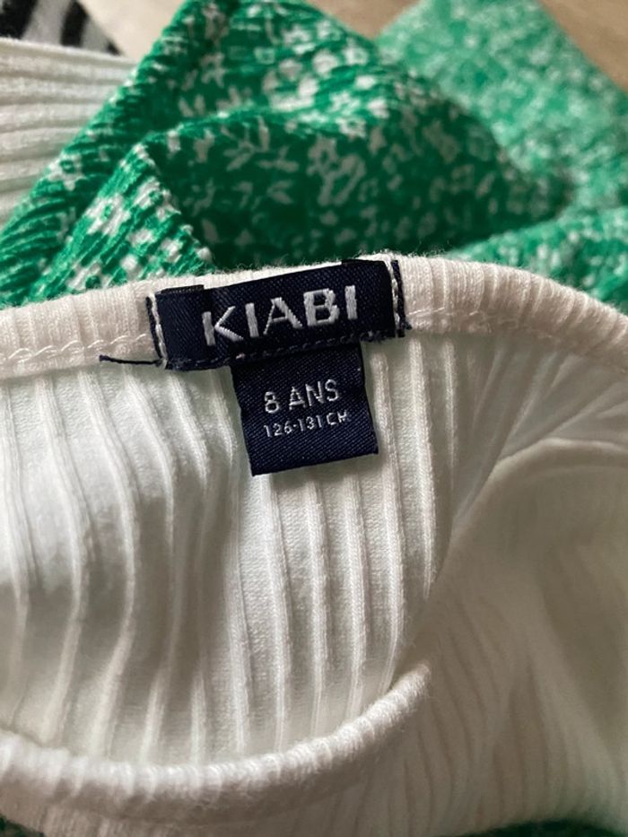 petite robe d’été verte à fleurs avec T-shirt blanc cousu - photo numéro 7