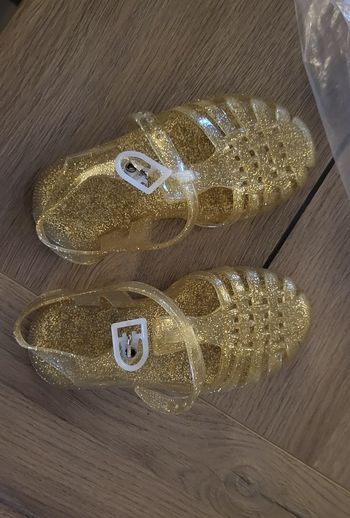 Sandale de plage taille 26