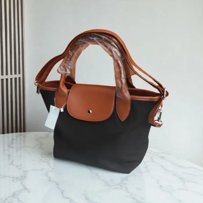 Sac à main noir neuf avec bandoulière ajustable - photo numéro 3