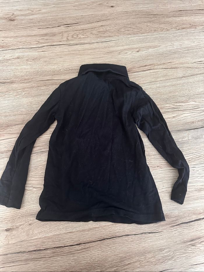Sous pull stylé 6 ans tbe envoi rapide - photo numéro 3