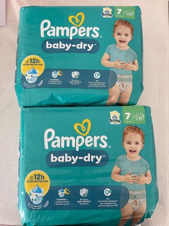 62 couches Pampers baby dry taille 7