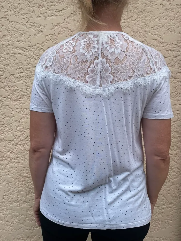 Teeshirt blanc dentelle - photo numéro 3
