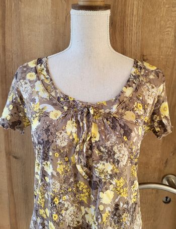 Blouse manches courtes fleurie jaune et marron beige Armand Thiery Taille 40