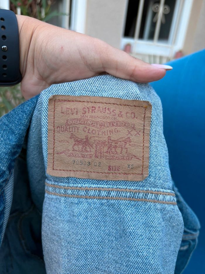 Veste en jean Levi Strauss& Co - taille XS/34 - en parfait état - photo numéro 6