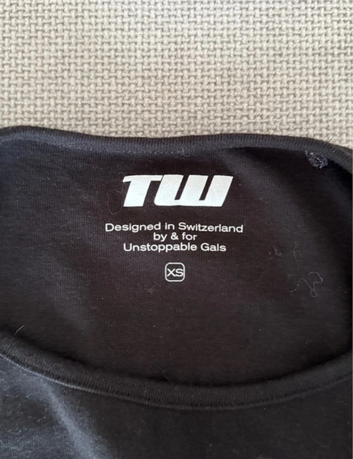 Lot de 2 t-shirts neufs TW - photo numéro 7