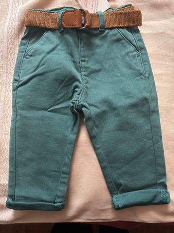 Ensemble  hiver 6 mois  neuf