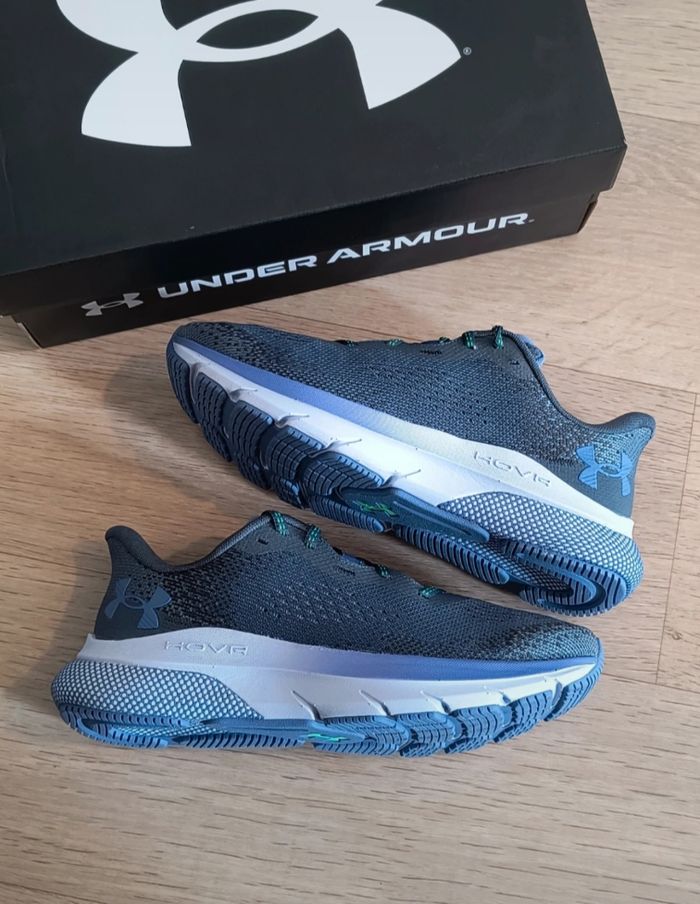 Chaussures running under armour taille 38.5 neuves - photo numéro 3