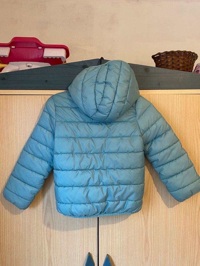 Doudoune bleue Kiabi 8 ans 4€ - photo numéro 2