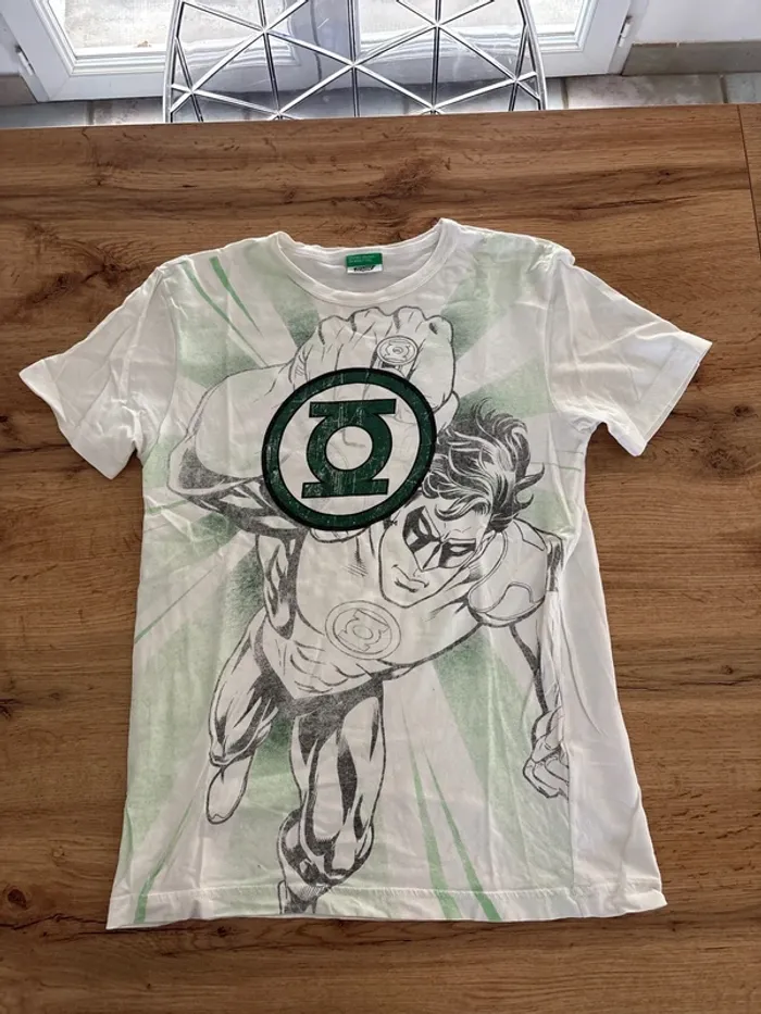 T-shirt garçon Benetton taille 13 14  Green lantern