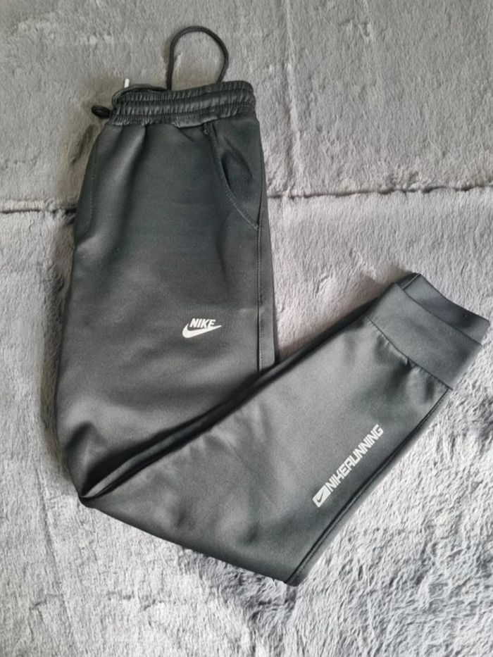Jogging Nike noir, M Hommes