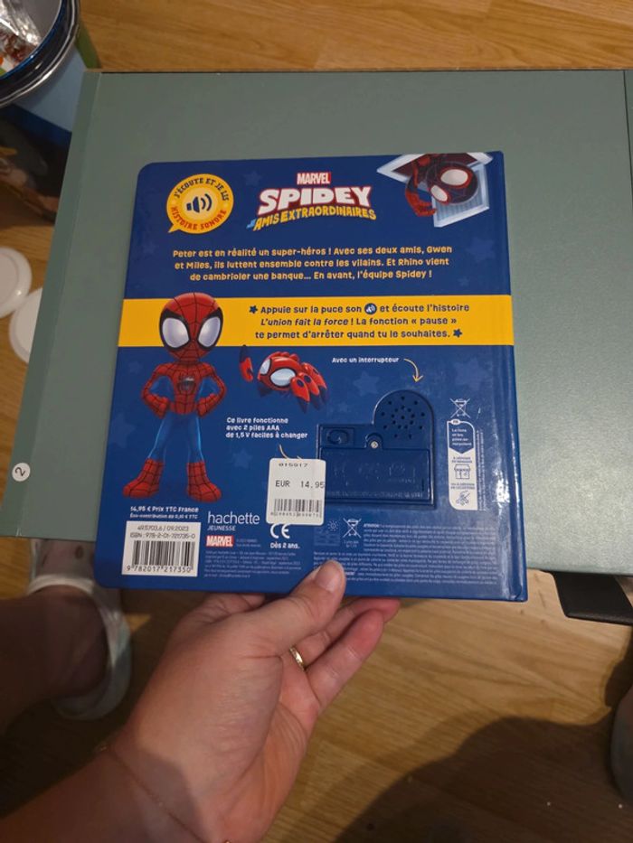 Livre spiderman - photo numéro 2