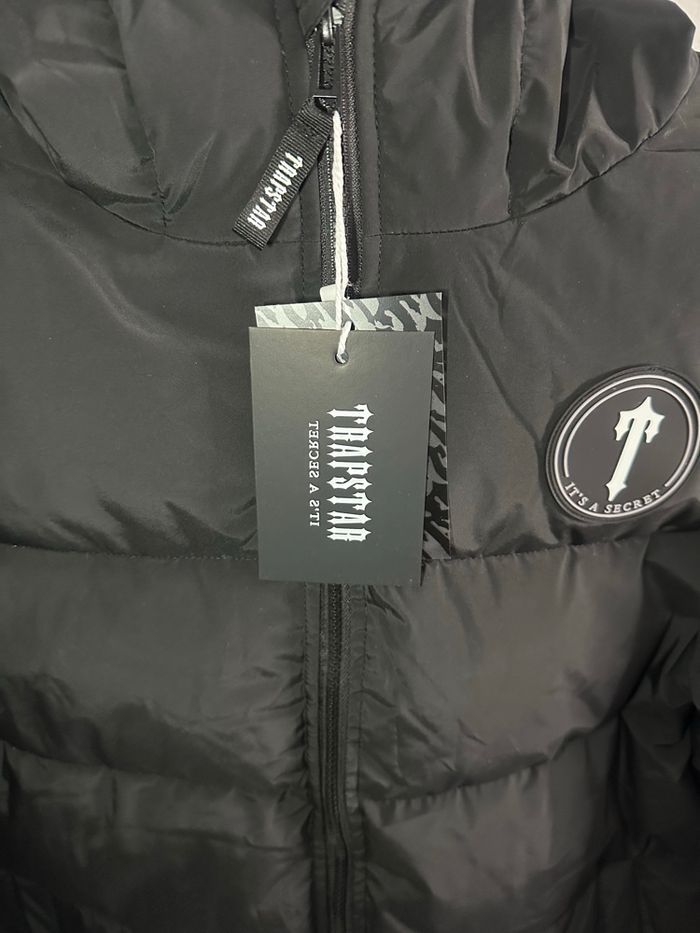 Doudoune Trapstar Noire « It’s a secret » – taille L  avec étiquette - photo numéro 5
