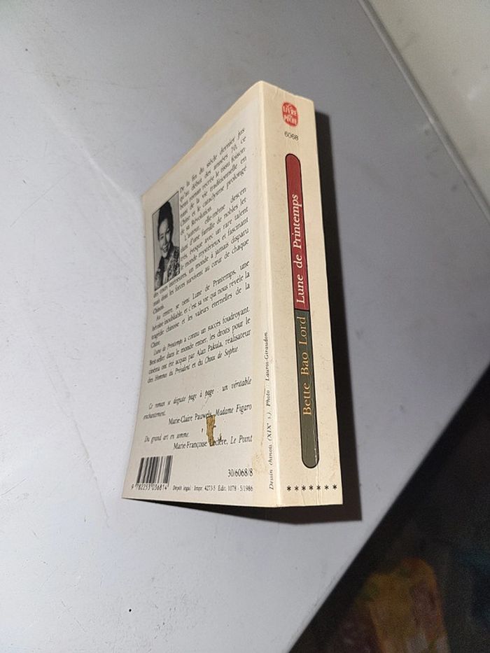 Livre lune de printemps - photo numéro 2