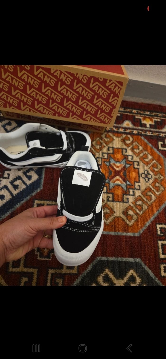 Vans neufs - photo numéro 3