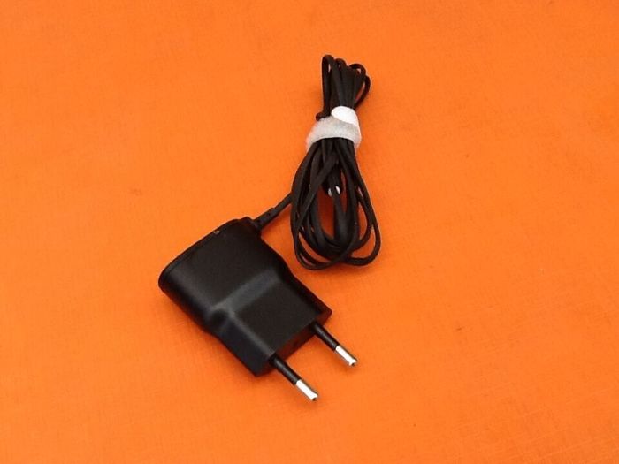 Chargeur Nokia Modèle : AC - 15E - photo numéro 2