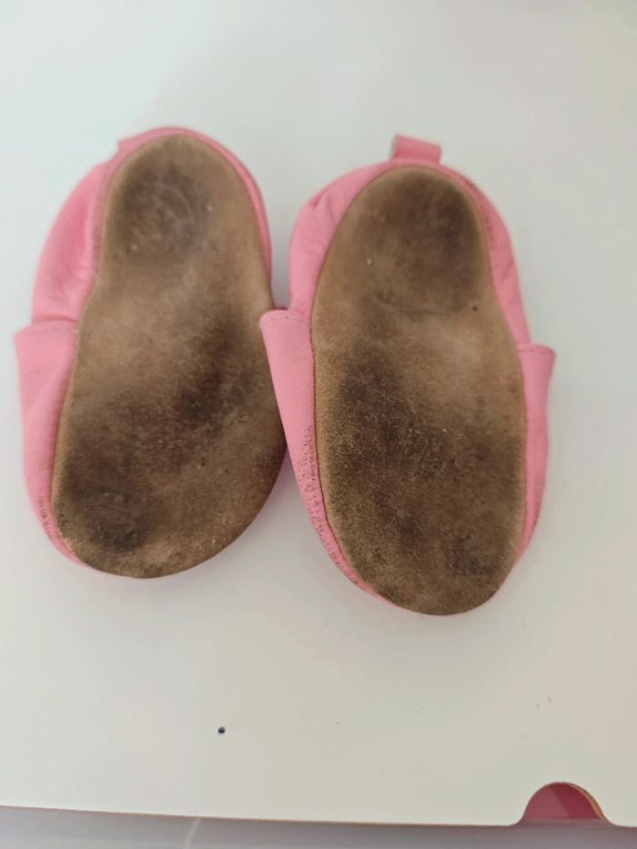 Chaussons rose cuir souple - photo numéro 2