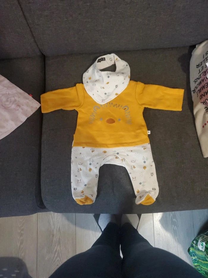 lot fille 1 mois - photo numéro 2