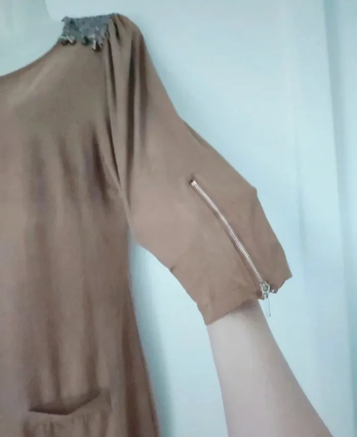 Robe daim avec clou et strass manches trois quart femme c - photo numéro 3