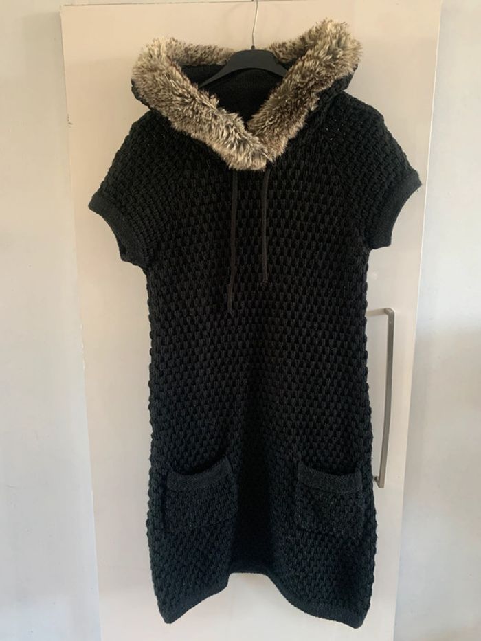 Robe Only col fausse fourrure manches courtes printemps