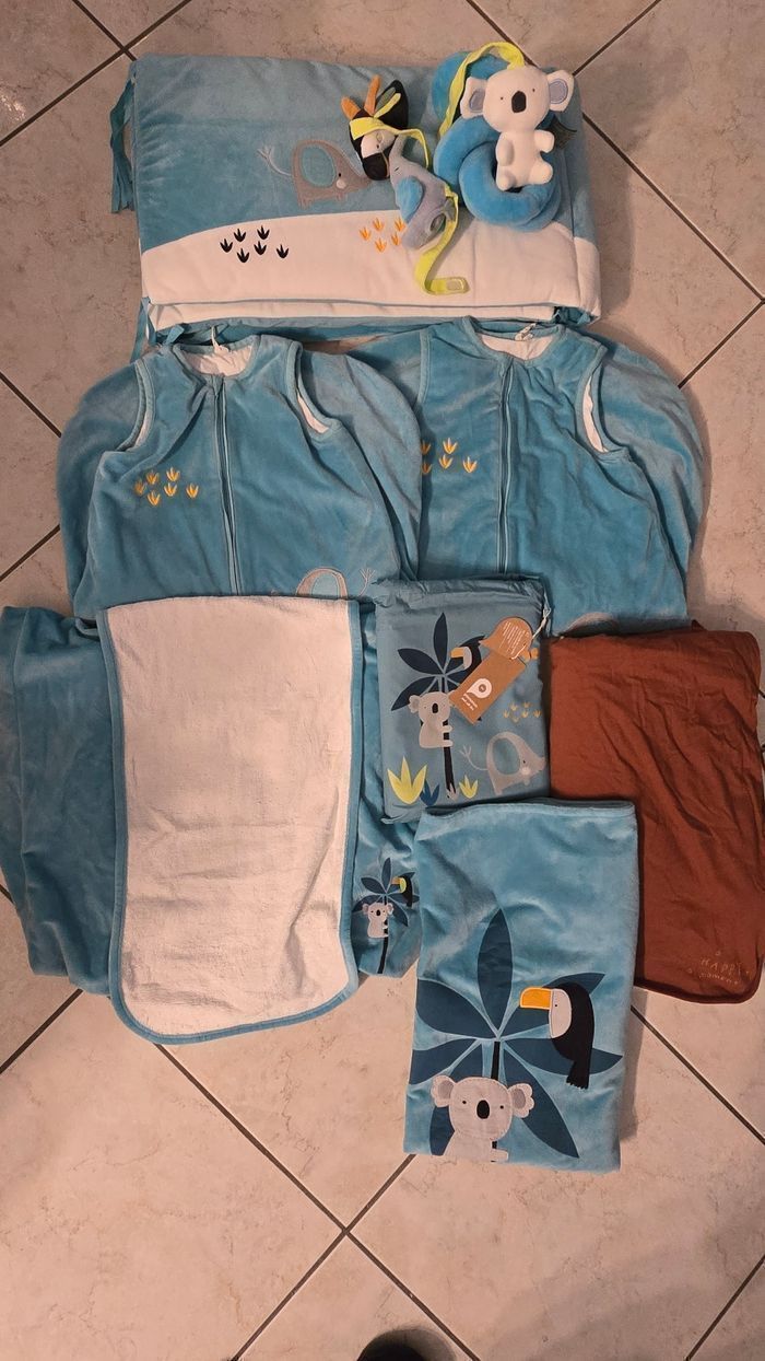 🤩🥰👌👌👌🎉 SUPERBEEE➡️tour de lit , deux Gigoteuses Taille 1  et taille  2,  2plaids, housse pour matelas à langer, jeu  spirale , parure de lit bébé (taie oreille +housse de couette lit bebe)🥰💙👌👌👌👌