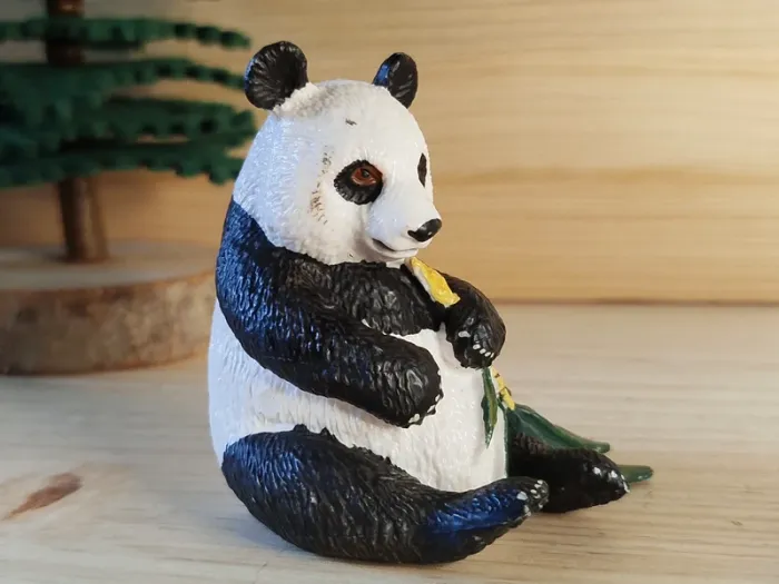 Figurine panda et son bambou Animal de l'Océanie - photo numéro 2