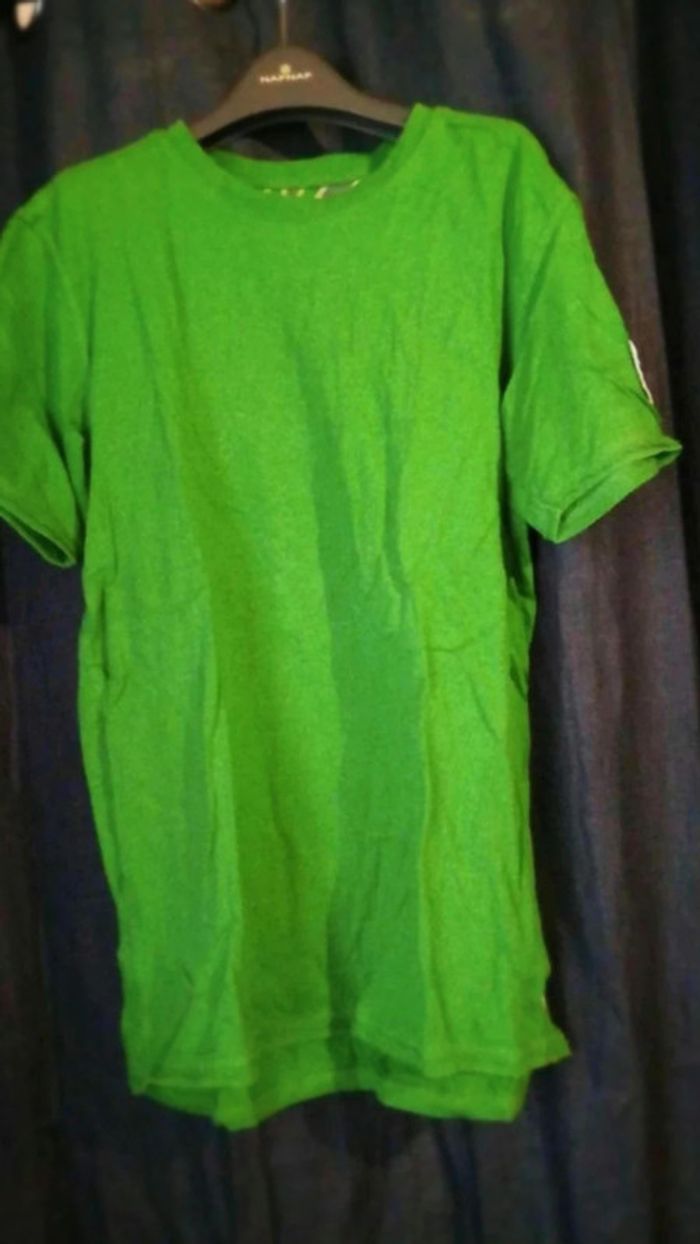 T shirt vert
