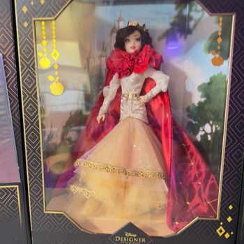 Blanche Neige poupée édition limitée Disneyland 