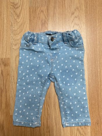 Jeans bleu clair avec petits cœur