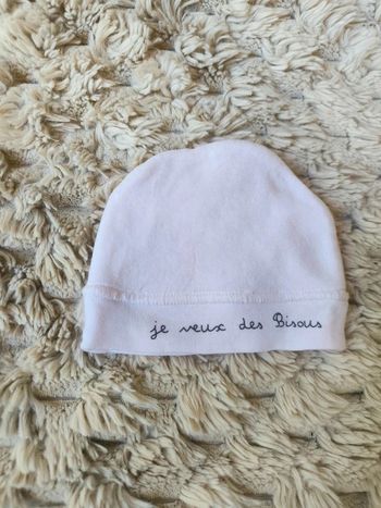 Bonnet je veux des Bisous