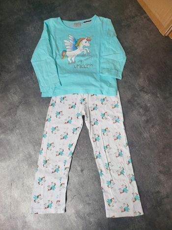 Pyjama fille mi-saison 6 ans charlie et prune très bon état