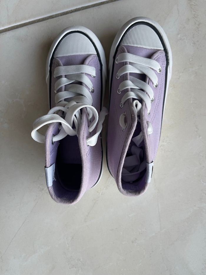 Baskets style converse neuve 29 - photo numéro 7