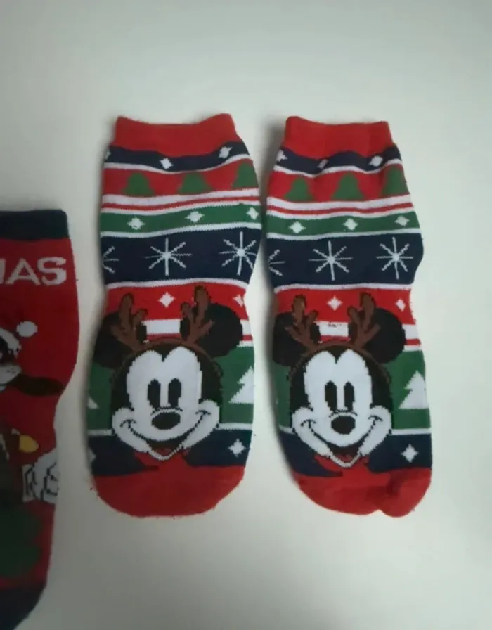Lot de sur chaussettes chaude Mickey 27/30 - photo numéro 3